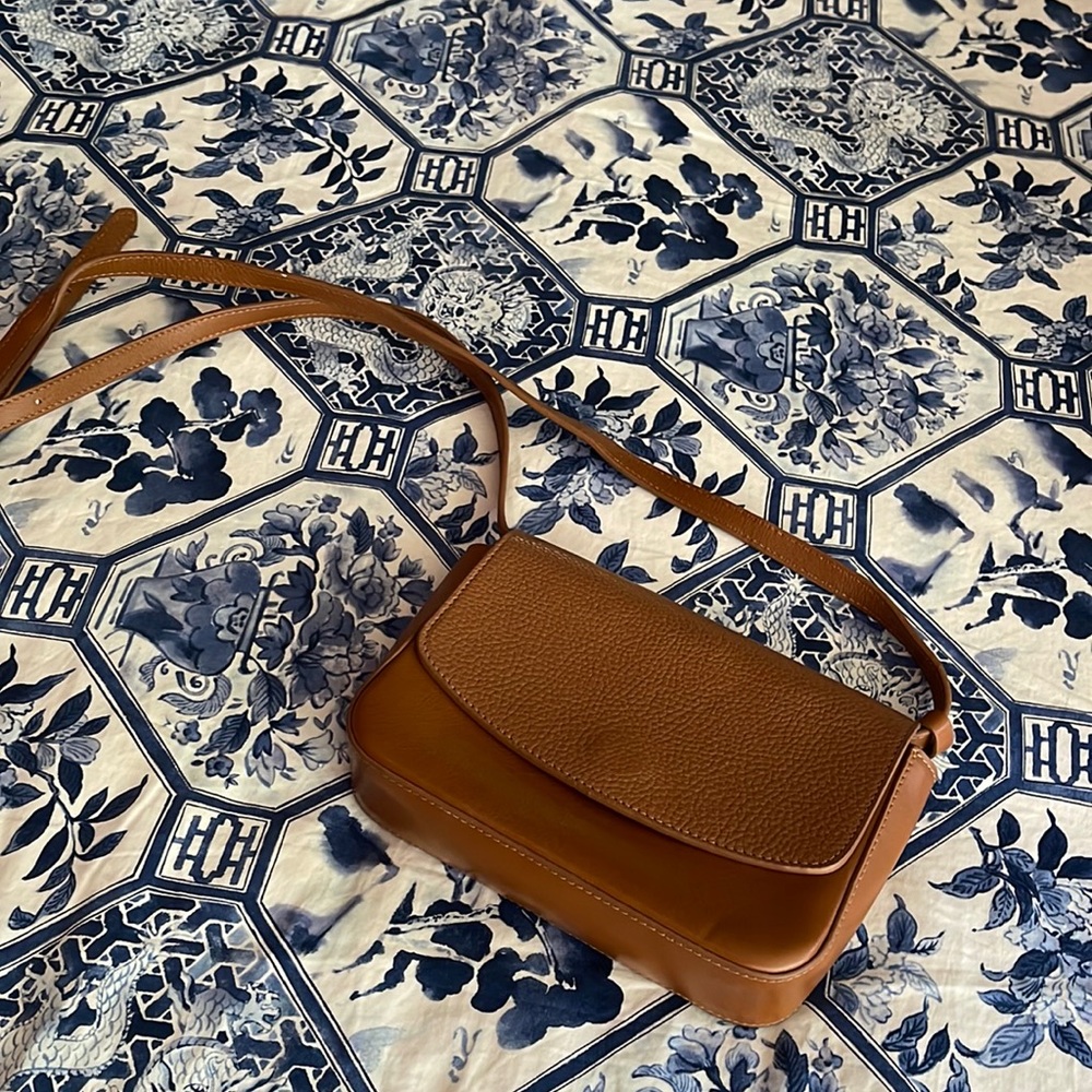 Cuyana bag